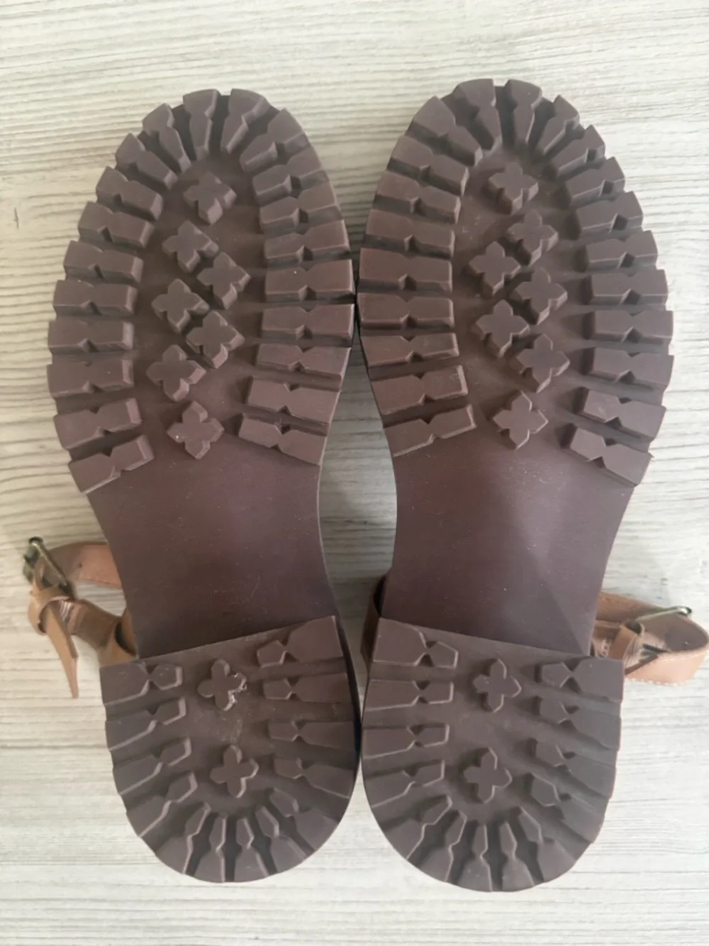 Madewell Erin Lugsole Sandal - Picture 9 of 9